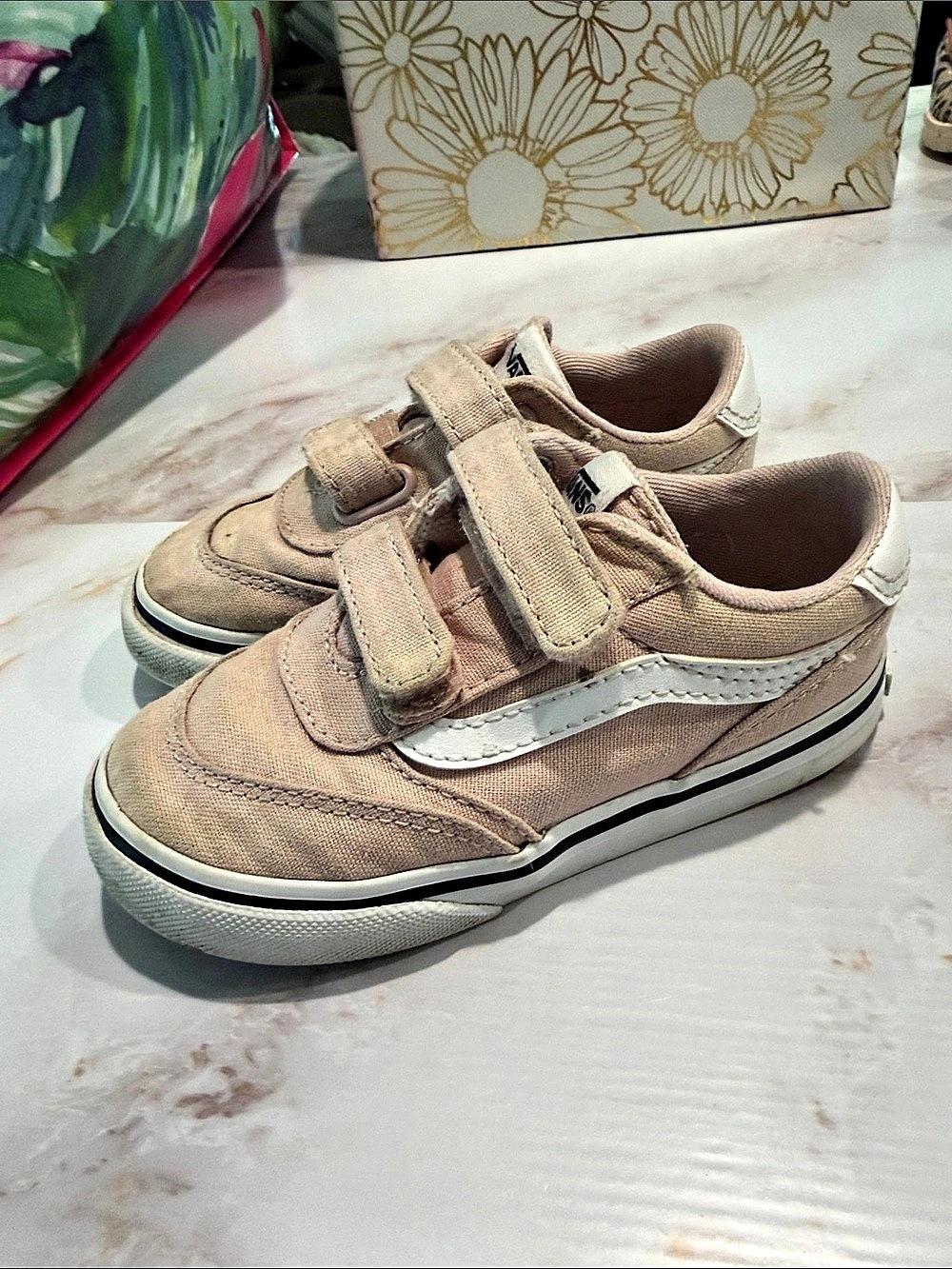 Vans Toddler Old Skool V Kids Pink & White Sneakers